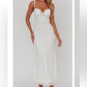 NWT ✨Selfie Leslie ✨ Passione Tied Bust Lace Maxi Dress White